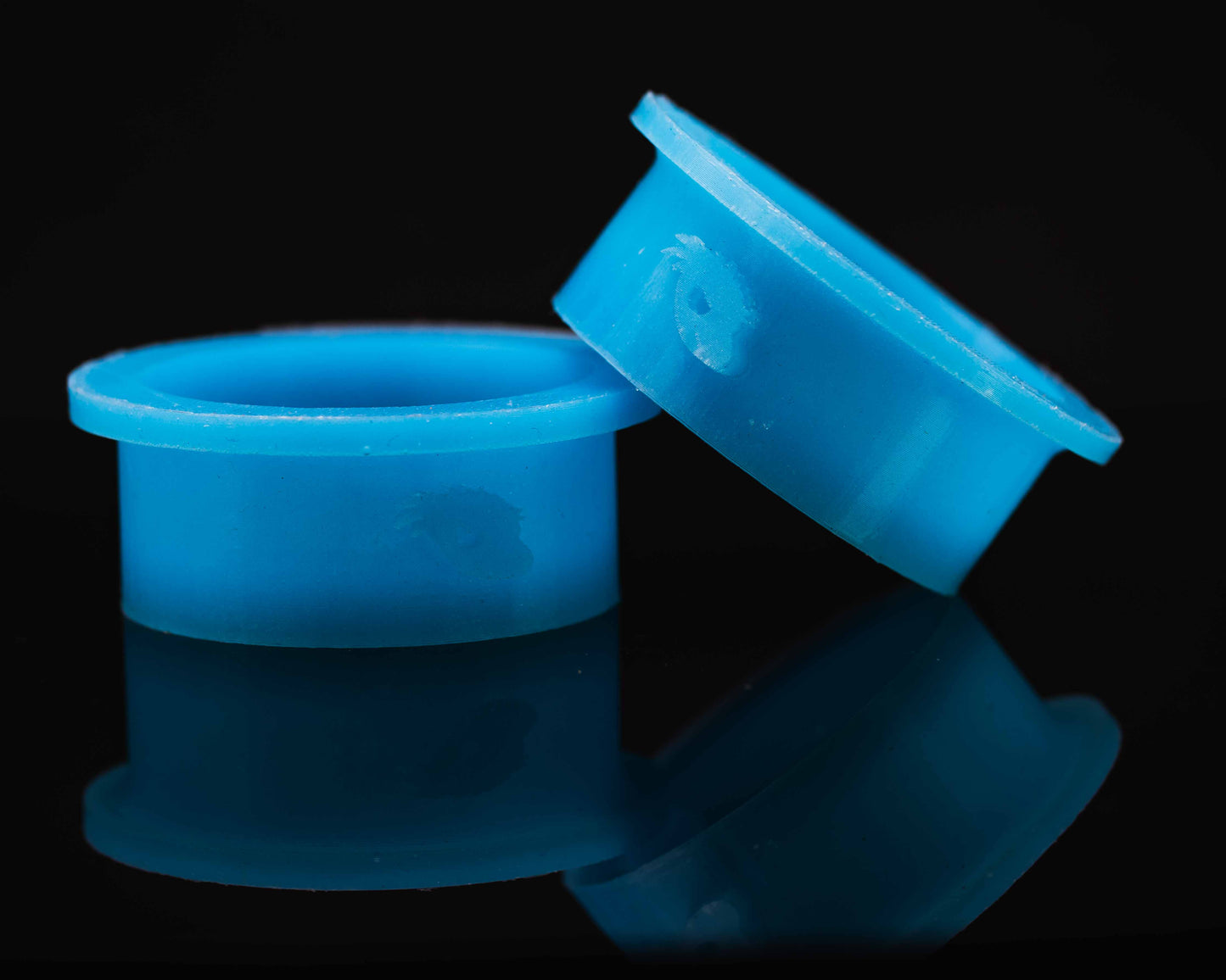Limited Edition Glow Reusable Large Silicone Feeding Cups (2 pack)