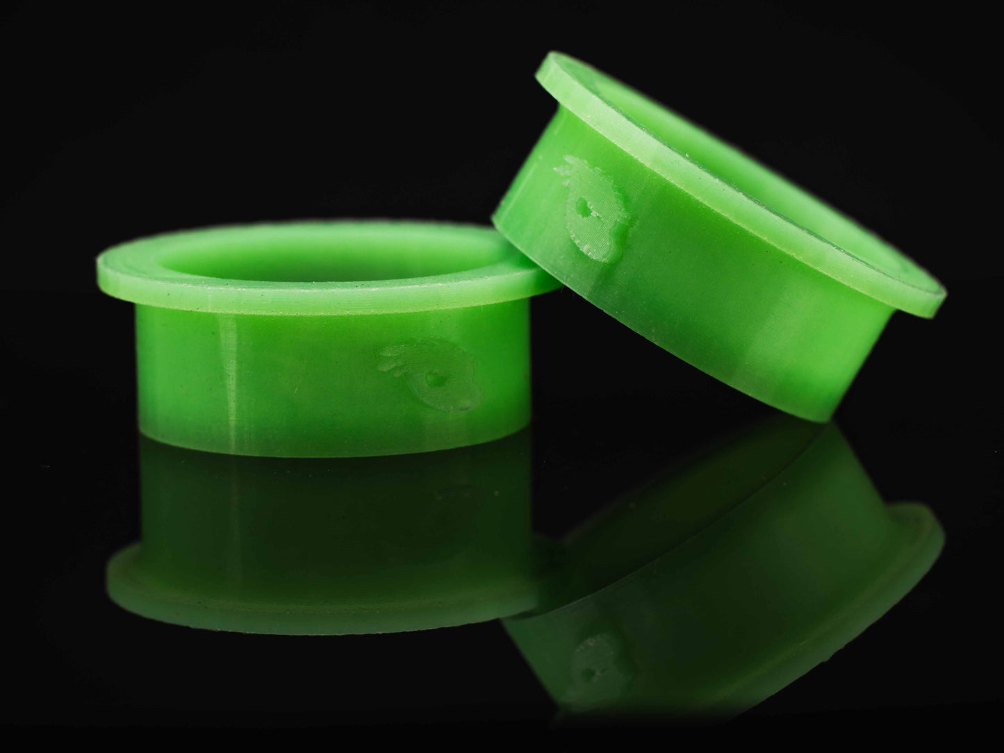 Limited Edition Glow Reusable Large Silicone Feeding Cups (2 pack)