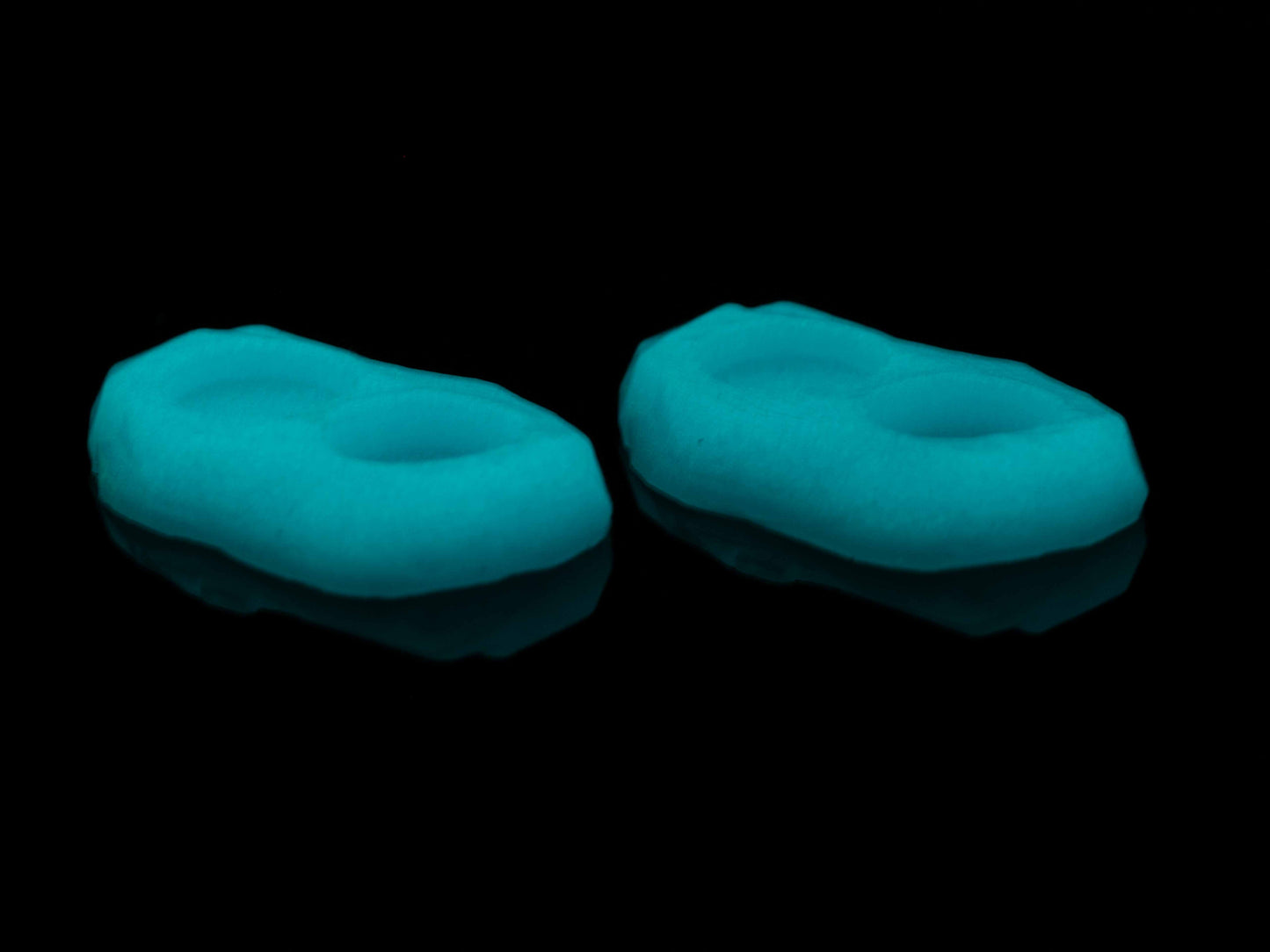 Limited Edition Glow Reusable Small Silicone Feeding Dish (2 pack)