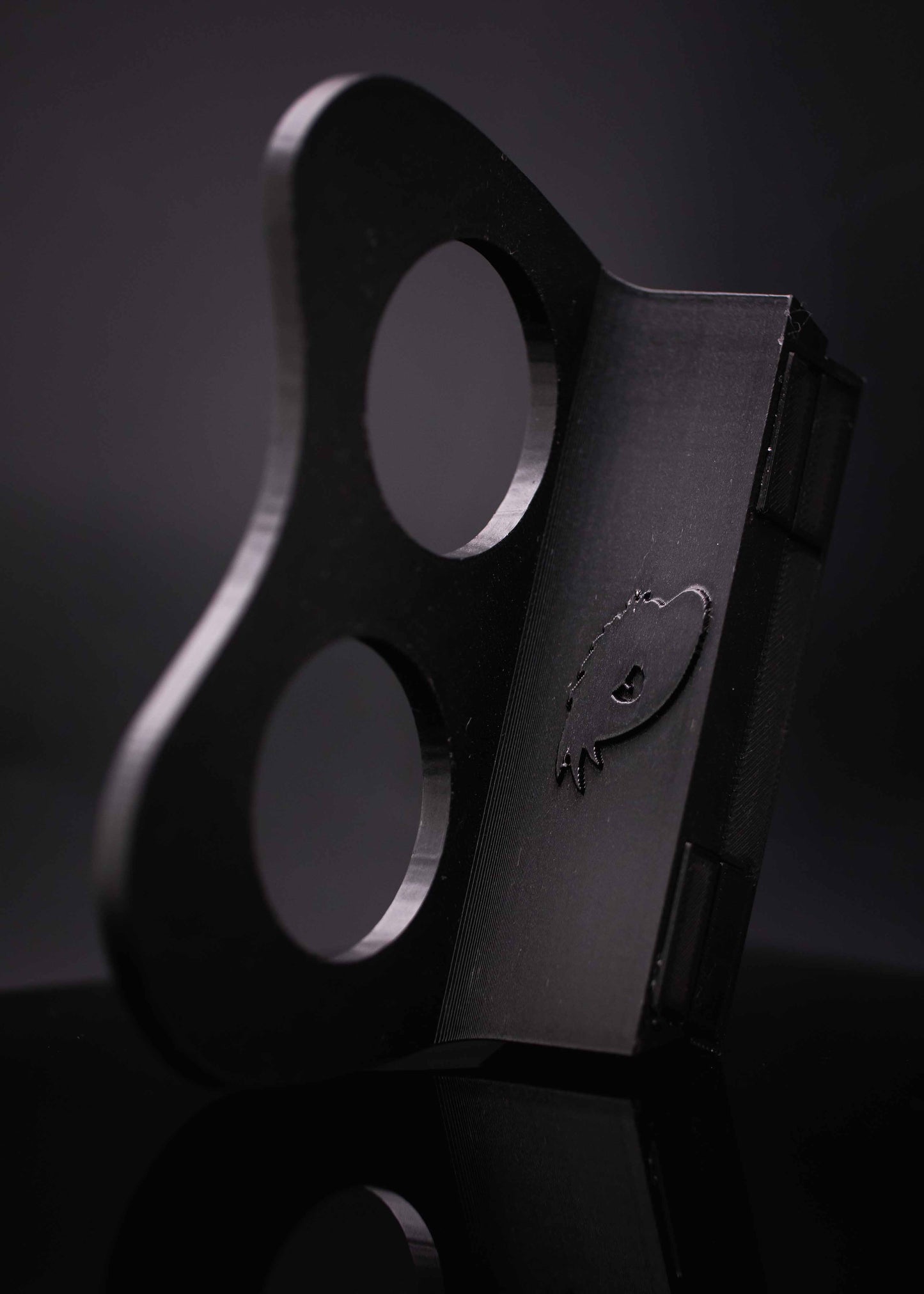 Arboreal Gecko Magnetic Ledge Charcoal