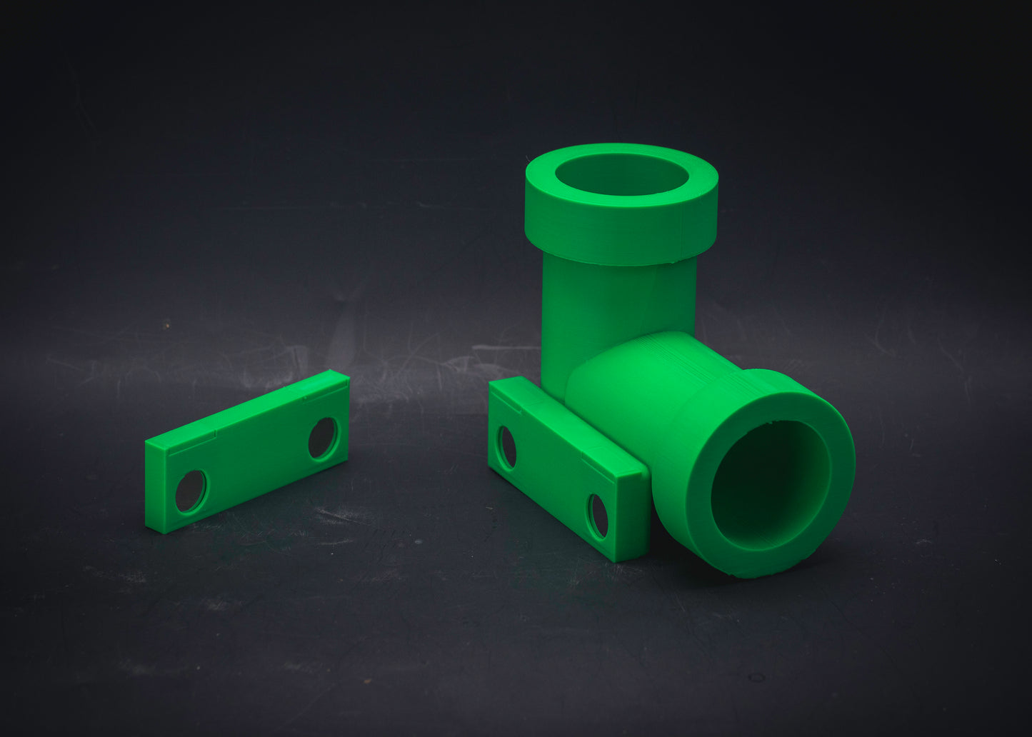 Magnetic Green Pipe Hide – Elevate Your Gecko’s Adventure!