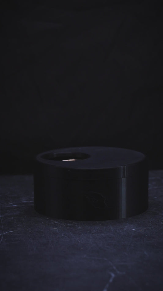 Crested Gecko Dual-Purpose Humid Hide & Egg-Laying Bin